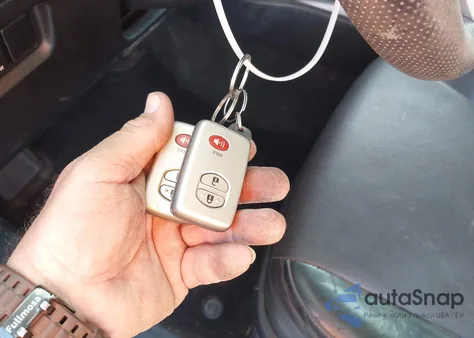 2015 Toyota 4Runner Limited из США, поврежденный, VIN JTEZU5JR2F5084867